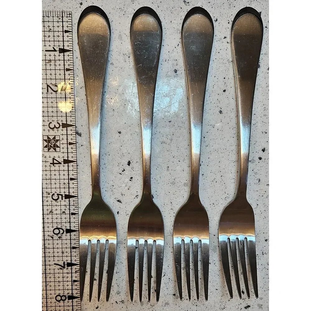 Oneida ICARUS Glossy Set of 4 Dinner Forks Stainless Flatware‎ 8